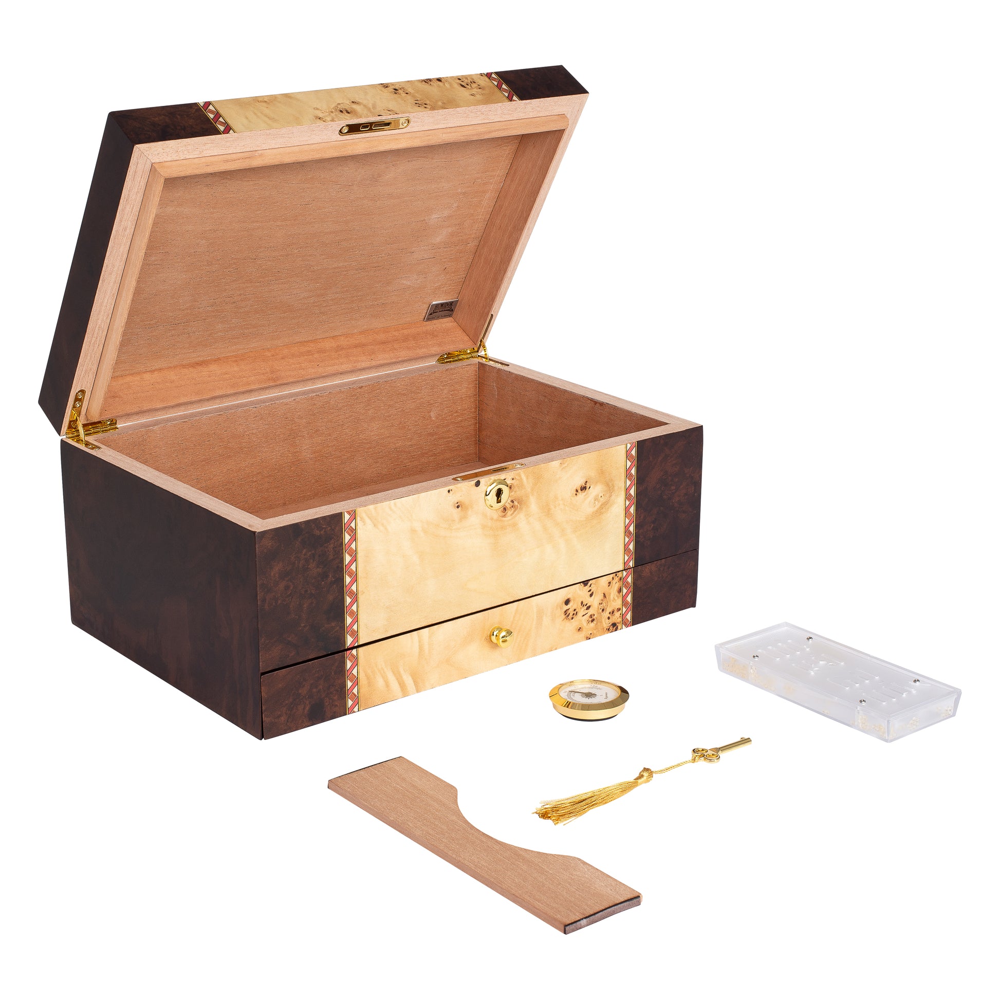 Accessory Kit and Humidor Set – Ready-to-Use Presentation