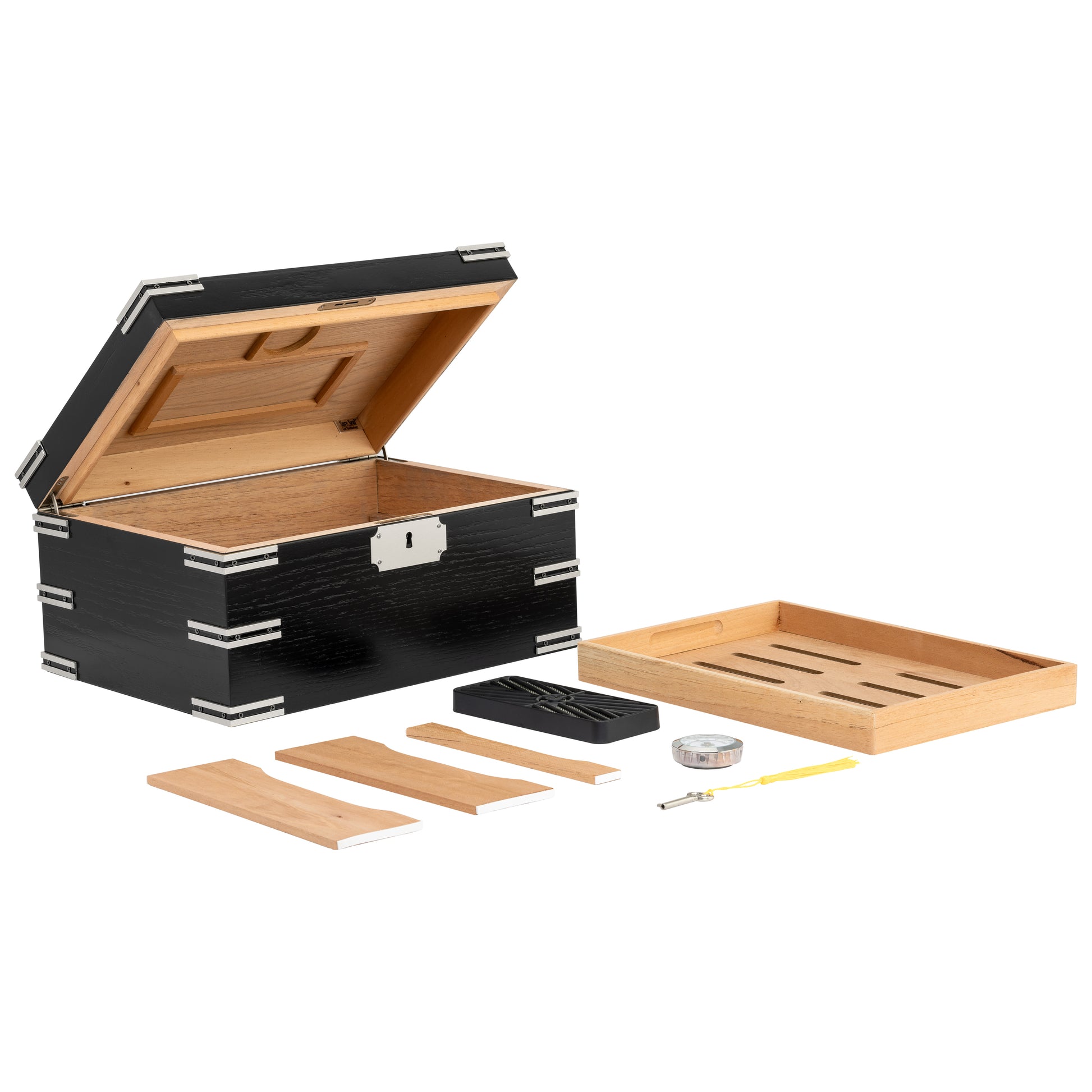 Display Set – Ironside Humidor with Accessories Included